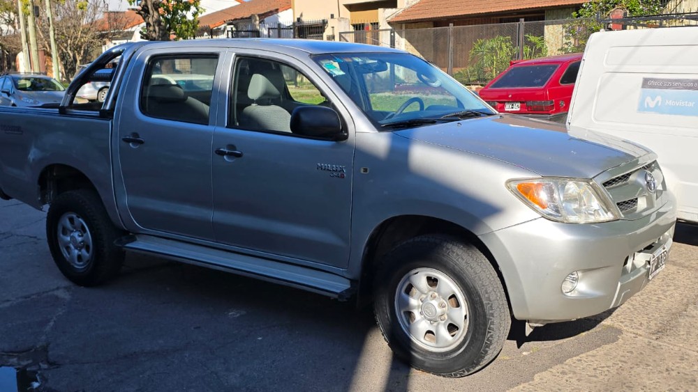 Toyota HILUX 2.5 DC 4X2 — foto 6